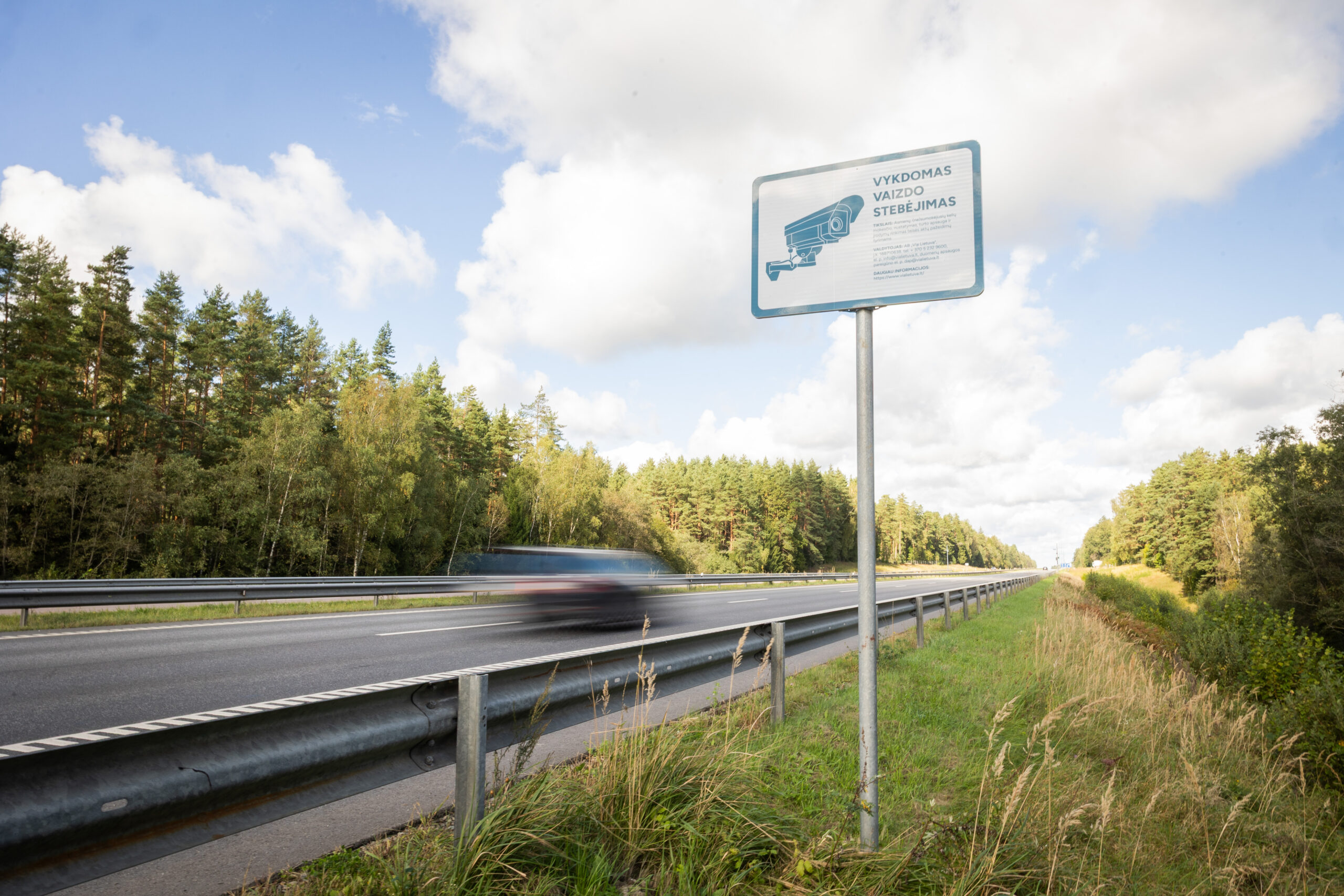 „Via Lietuva“ įspėja dėl sukčių platinamų žinučių su kenkėjiška nuoroda: kaip neįkliūti